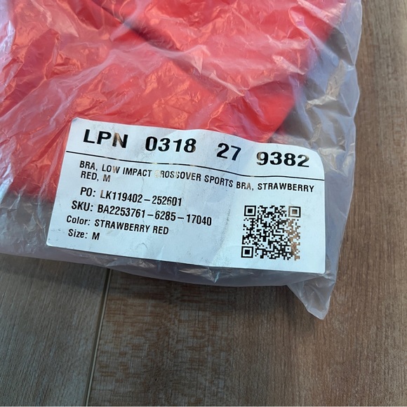 NWT - Fabletics Low Impact Crossover Bra - Strawberry Red - Picture 2 of 6